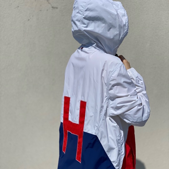 Tommy Hilfiger pop over tracksuit/windbreaker. - Picture 4 of 7